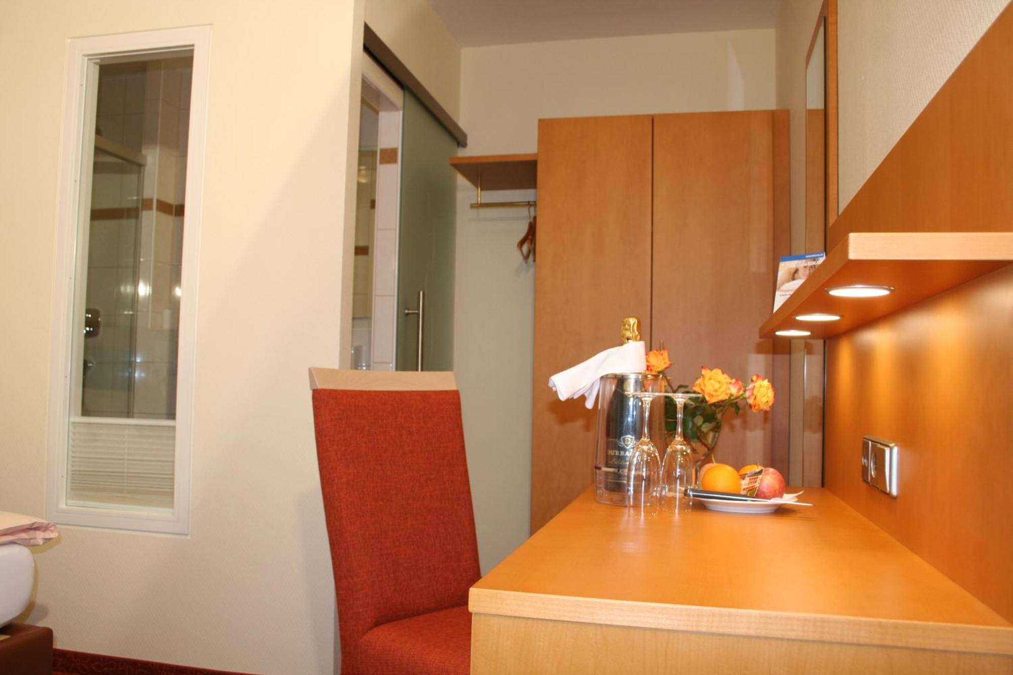 Hotel Sonnenhof Bad Wildbad Kamer foto