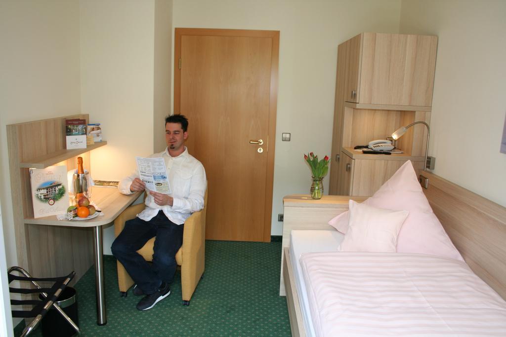 Hotel Sonnenhof Bad Wildbad Buitenkant foto